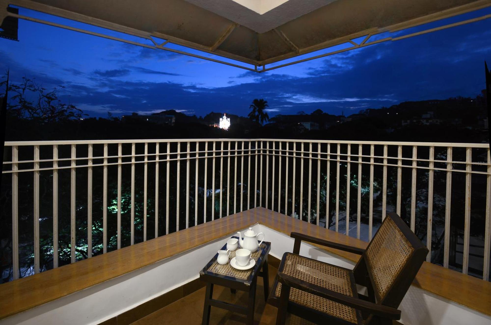 Treehouse Neptune Panaji Exterior foto