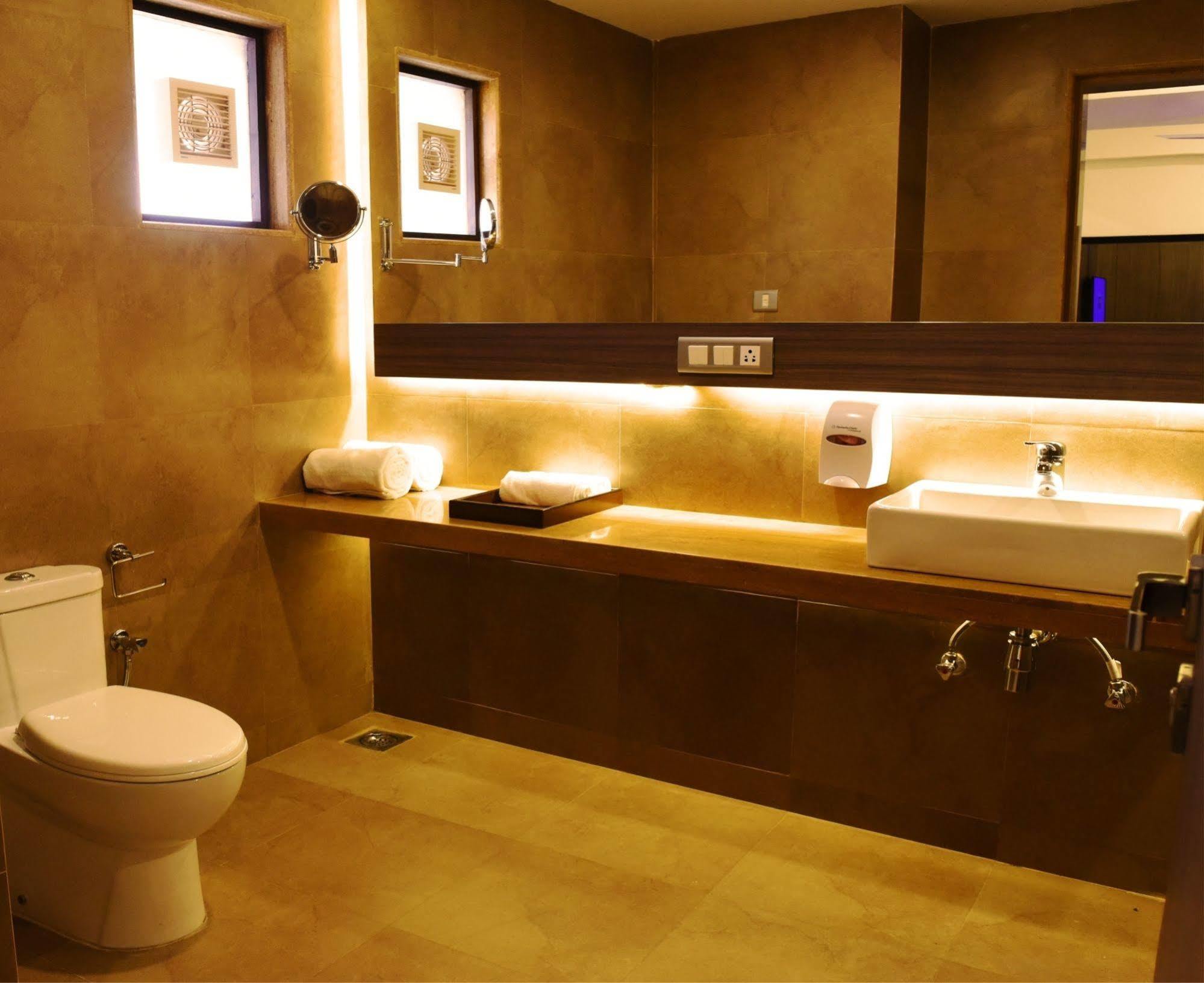 Treehouse Neptune Panaji Exterior foto