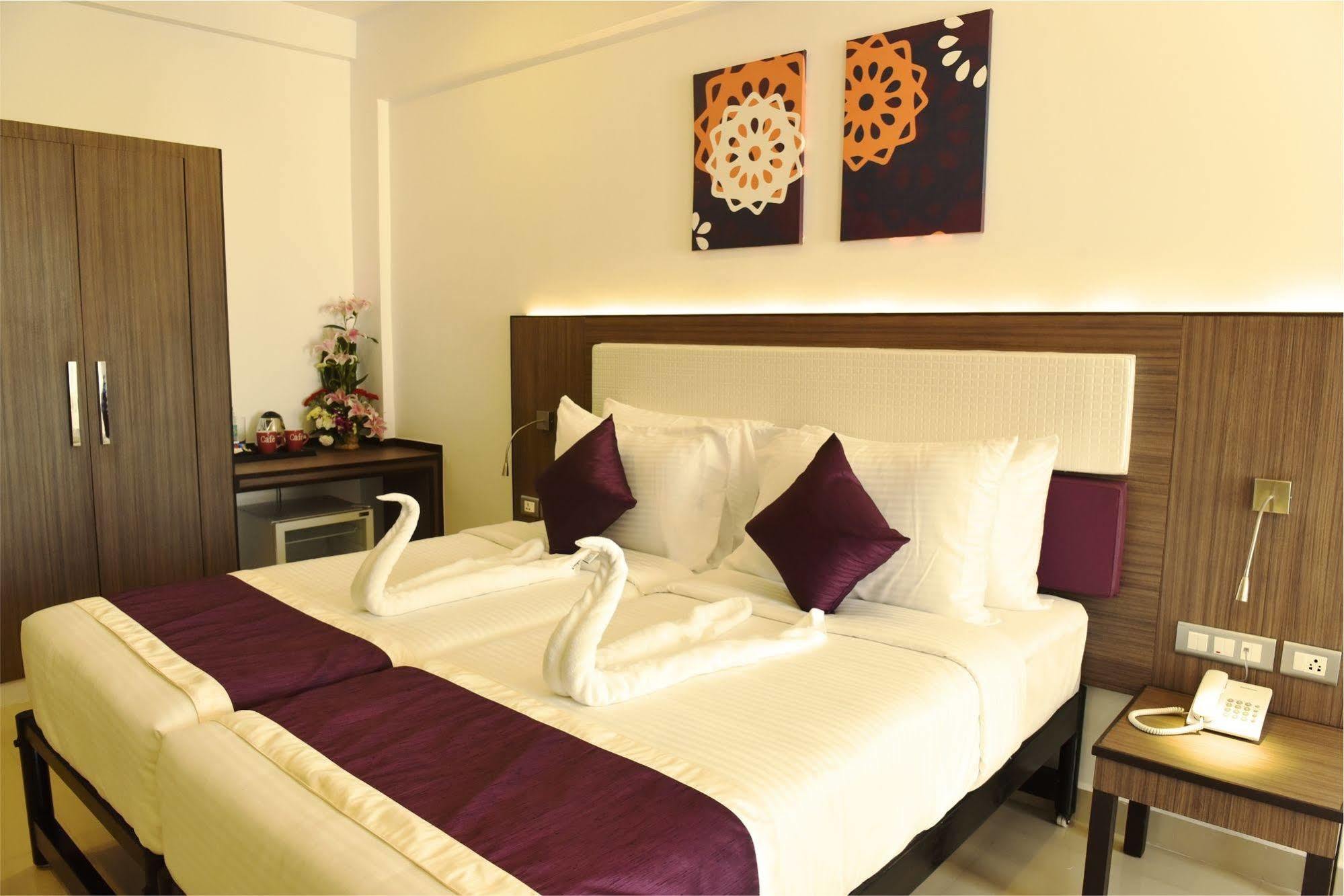 Treehouse Neptune Panaji Exterior foto